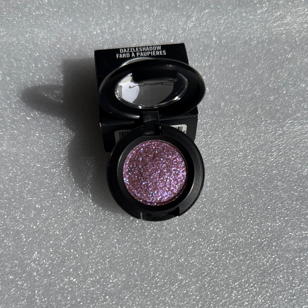 MAC Cosmetics Dazzle Eyeshadow CAN’T STOP DON’T STOP LE NEW